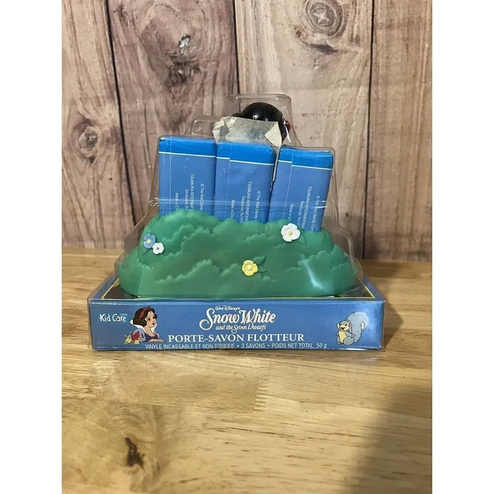 Disney Snow White Seven Dwarfs Floating Soap Dish